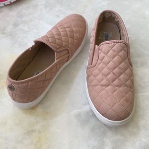 Steve Madden Blush Quilted Shoes
